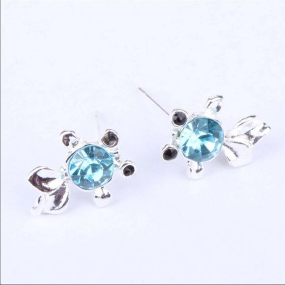 (A3) Fish Earrings - Picture 1 of 4